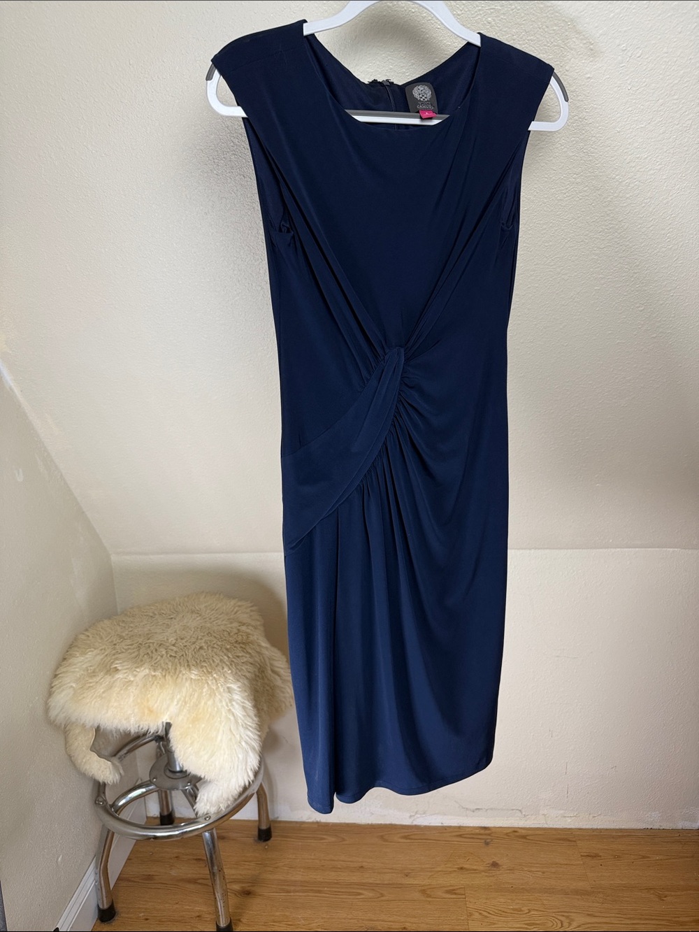 VINCE CAMUTO Navy Sheath Dress Size 6